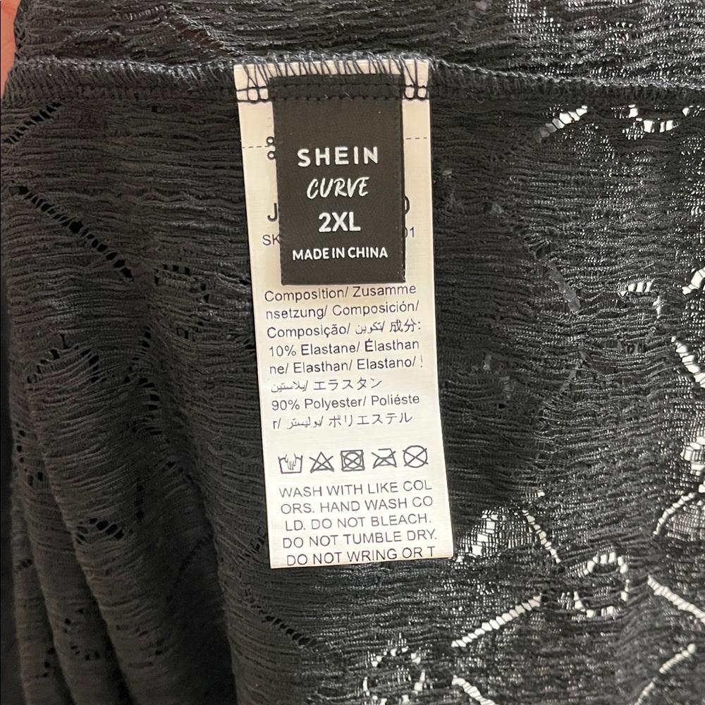 SHEIN Curve Black Lace Flutter Sleeve V-Neck Top - Picture 2 of 3